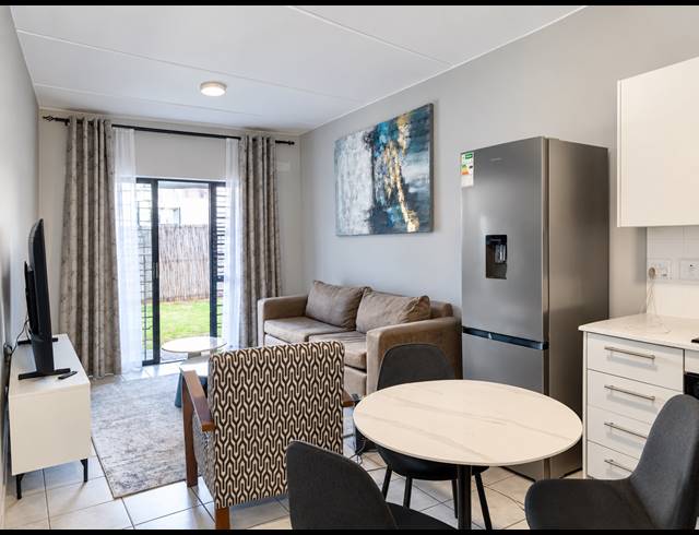 1 BEDROOM APARTMENT TO LET IN PARKLANDS